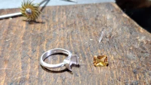 Jewellery stone setting