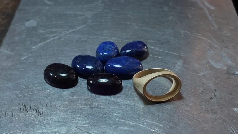Selecting the Perfect Gemstone for Your Custom Vintage Ring